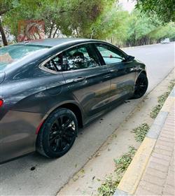 Chrysler 200